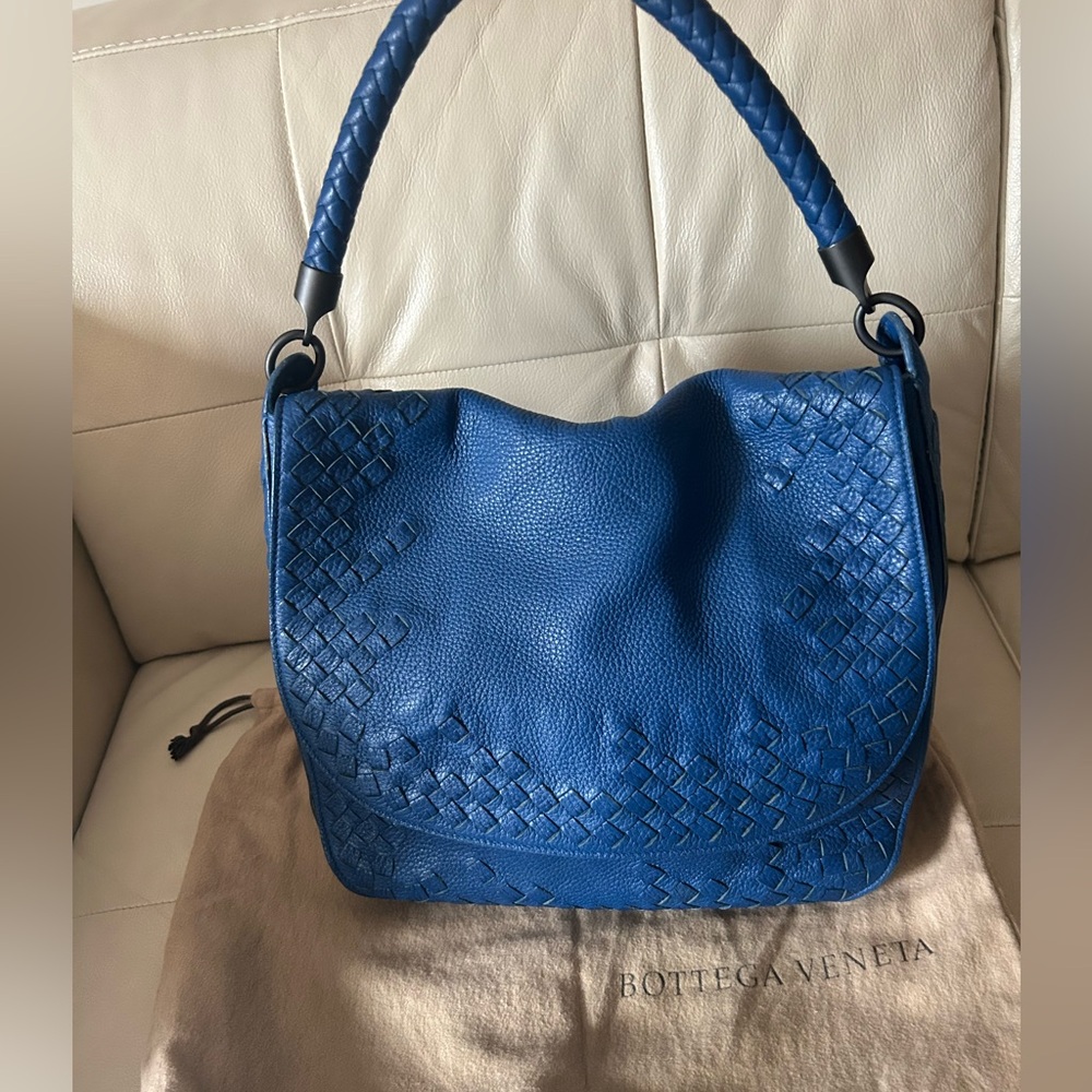 Bottega Veneta intrecciato medium size hobo bag